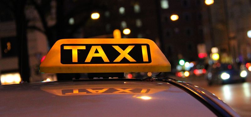 De Abogados y Taxistas.