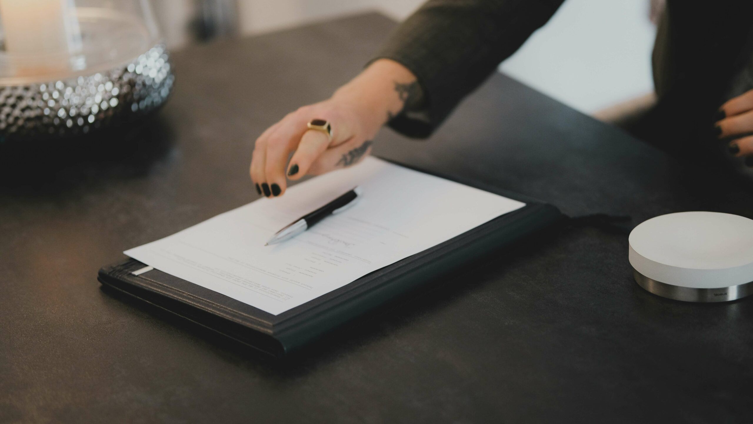 DORA: Cláusulas de los contratos. Más allá de lo fundamental: Profundizando en los requisitos contractuales para una resiliencia digital robusta
