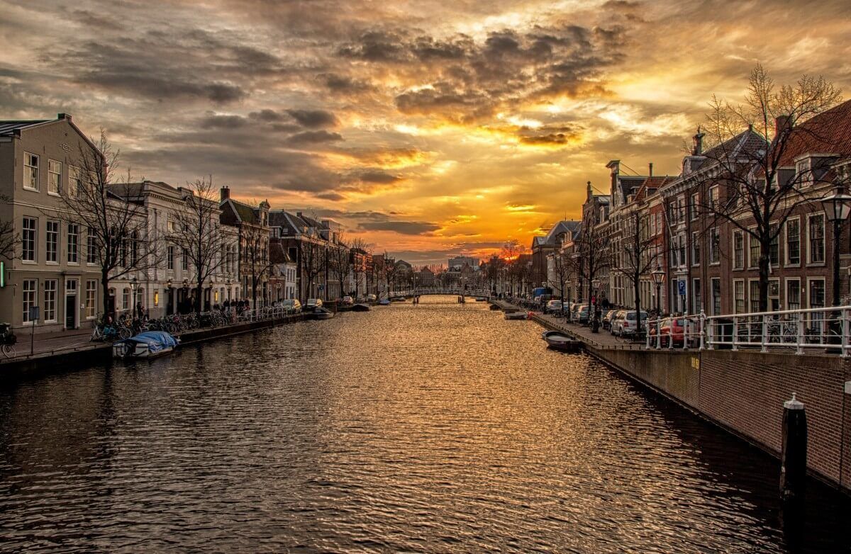 The Dutch Scheme