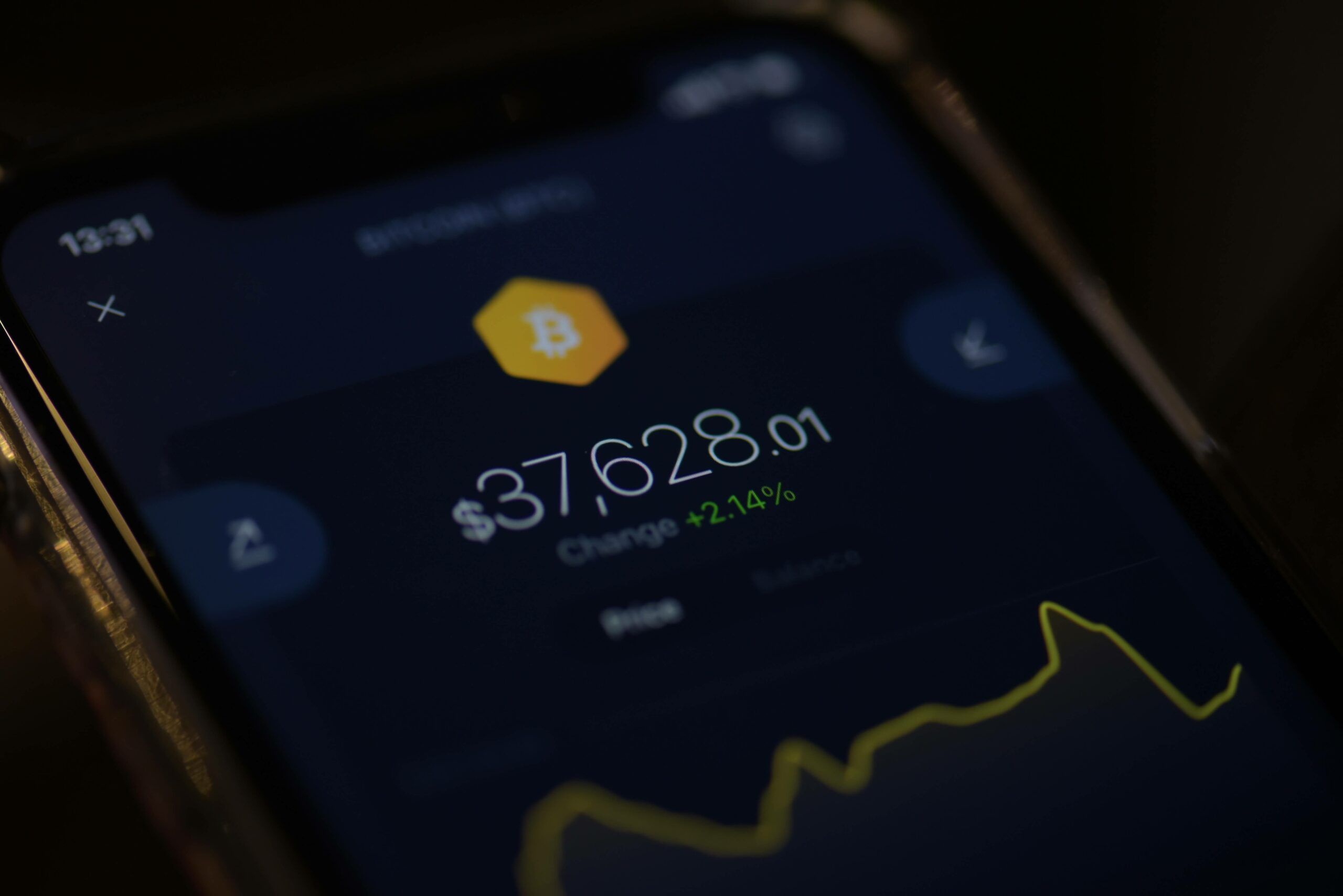 MiCA in Action: Pre-contractual Transparency Requirements for Crypto-asset Platforms Every Investor Should Know