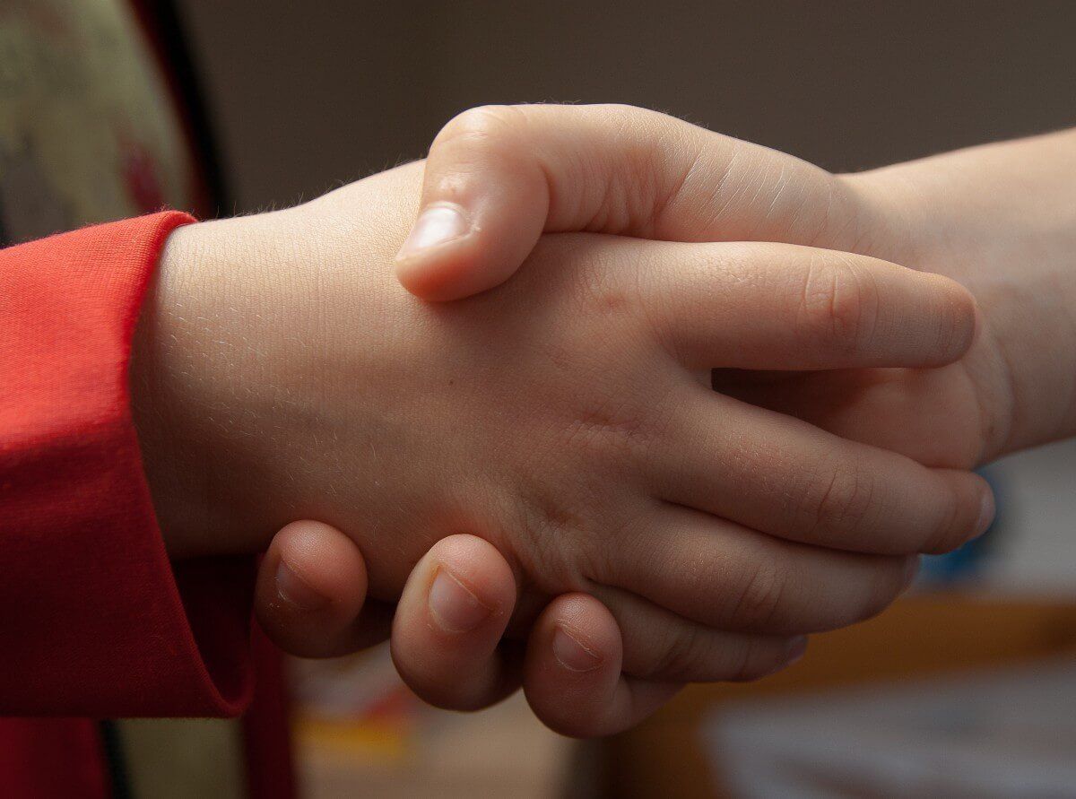 Can a promise of sale be unilaterally resolved if the buyer does not pay on time?